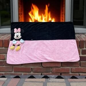 Minnie Mouse Throw Blanket Pillow Disney Parks Plush Stuffed Animal 3D 35" x 48"